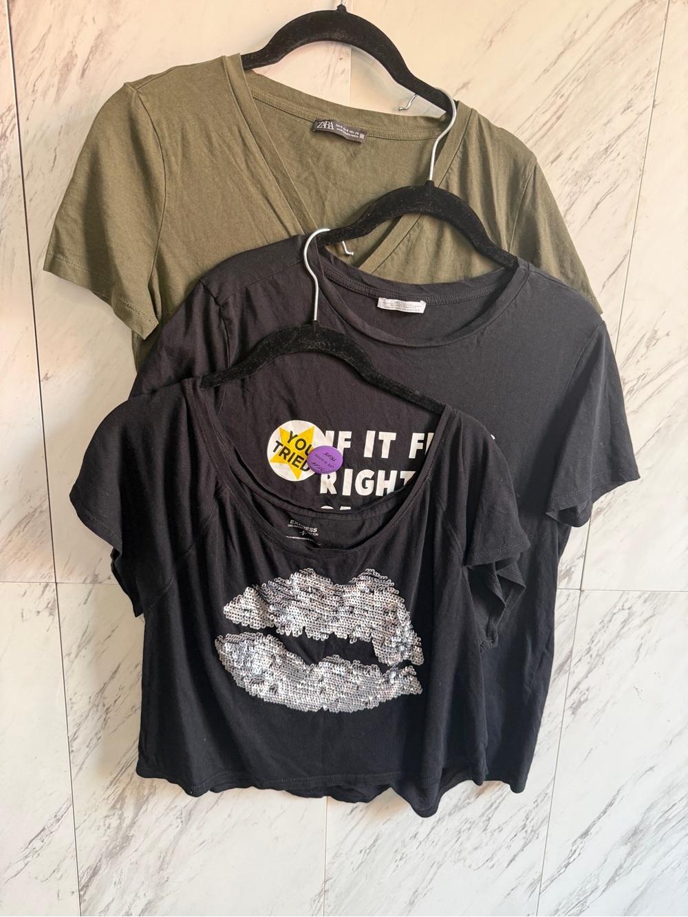 Zara Express T Shirt Bundle V-Neck Graphic Sequin Kiss Crop Tops